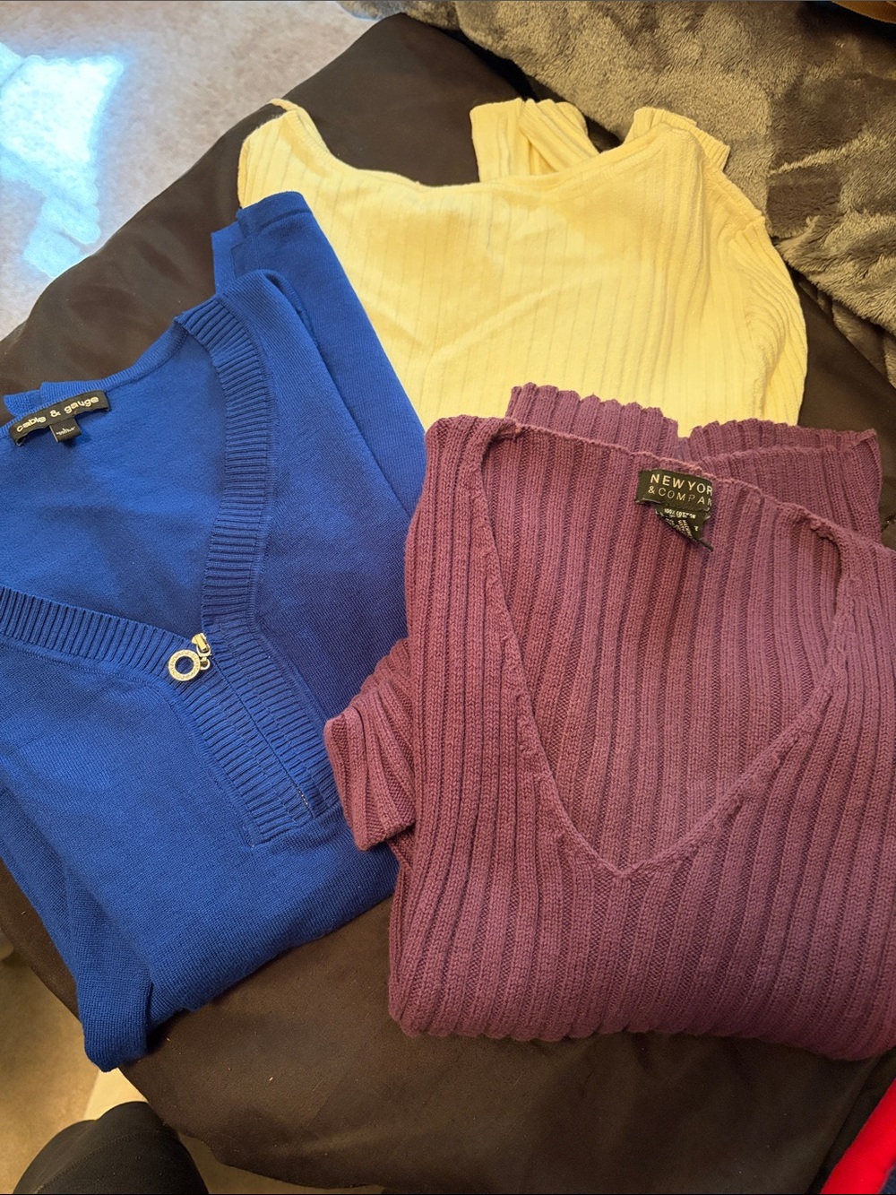 New York & Company Purple Ribbed V-Neck Sweater with Blue and Yellow Knit Tops